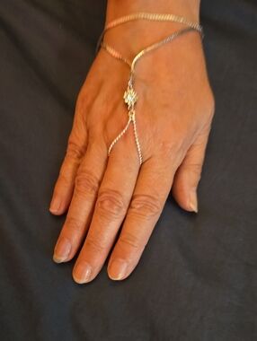 Silver Floral Hand Chain Bracelet - Silver